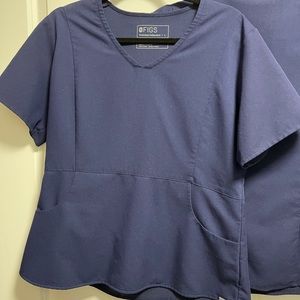 Figs woman’s Navy scrub top, Large. Worn once